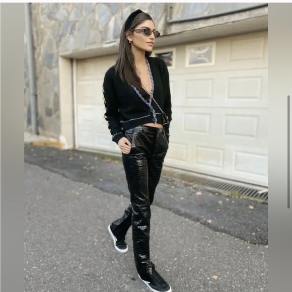 Zara Croc Embossed Faux Leather Pant with Split Hem Black - Size L - Picture 4 of 11